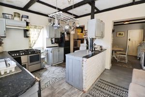 BAYARD AVENUE- click for photo gallery